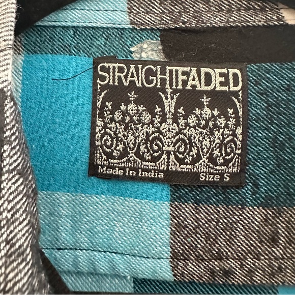 Boyfriend fit flannel size small - Picture 3 of 3